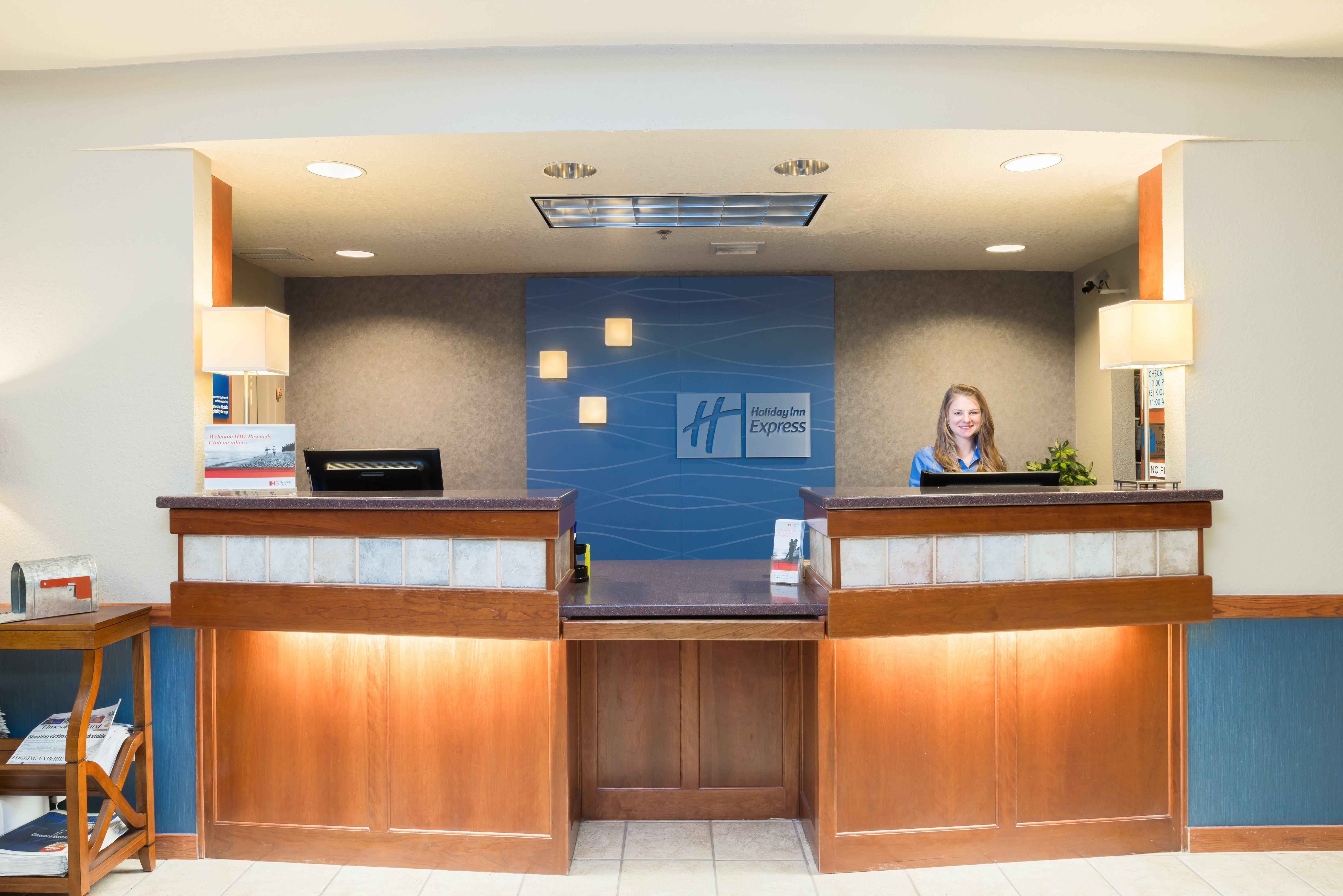 Holiday Inn Express Hotel & Suites Arcata/Eureka-Airport Area By Ihg McKinleyville Exterior foto