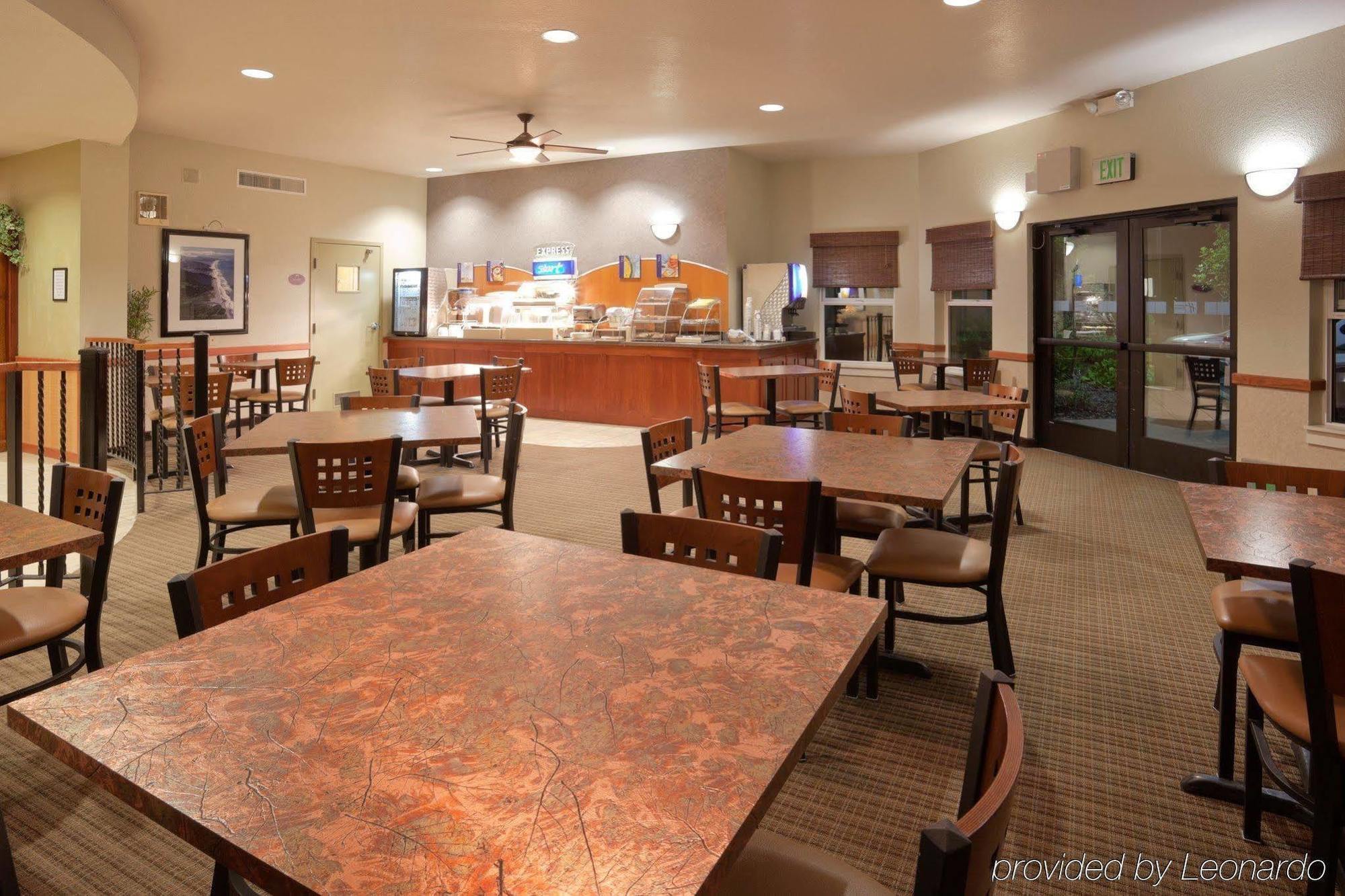 Holiday Inn Express Hotel & Suites Arcata/Eureka-Airport Area By Ihg McKinleyville Restaurante foto